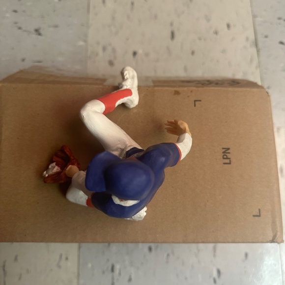 Sliding Baseball Figurine - Picture 5 of 6